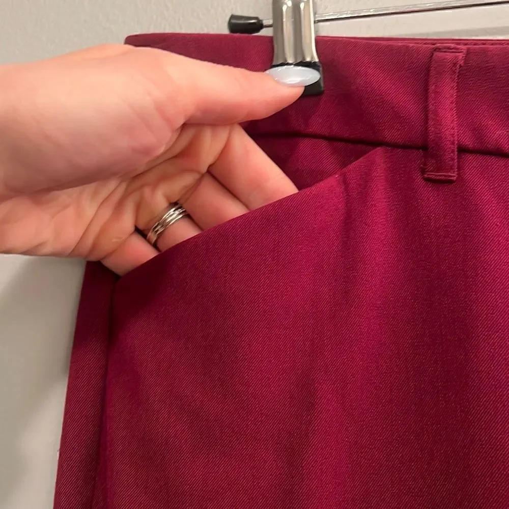 Maurices Women's Maroon Mid Rise Flat Front Dress Pants Size 3/4 R